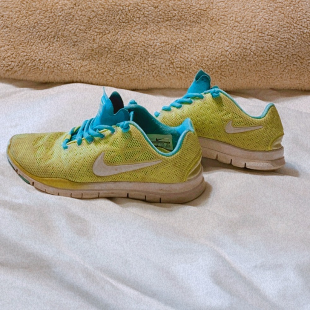 Neon yellow & blue Nike free TR fit 3 breathe